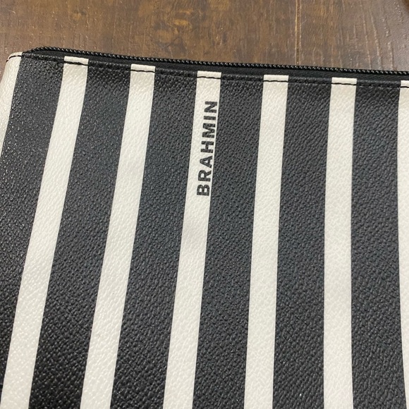 Brahmin black and white striped wristlet - Picture 2 of 5